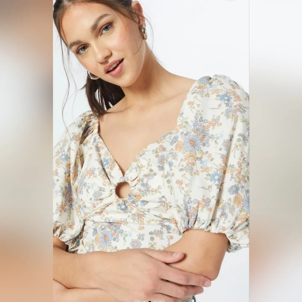 Abercrombie & Fitch Ditsy Floral Lined Puff Ballon Sleeve Crop Top - Size Medium